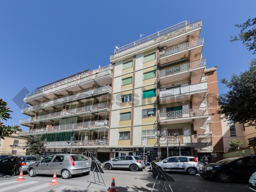 Appartamento in vendita a Portici portici Roma,41