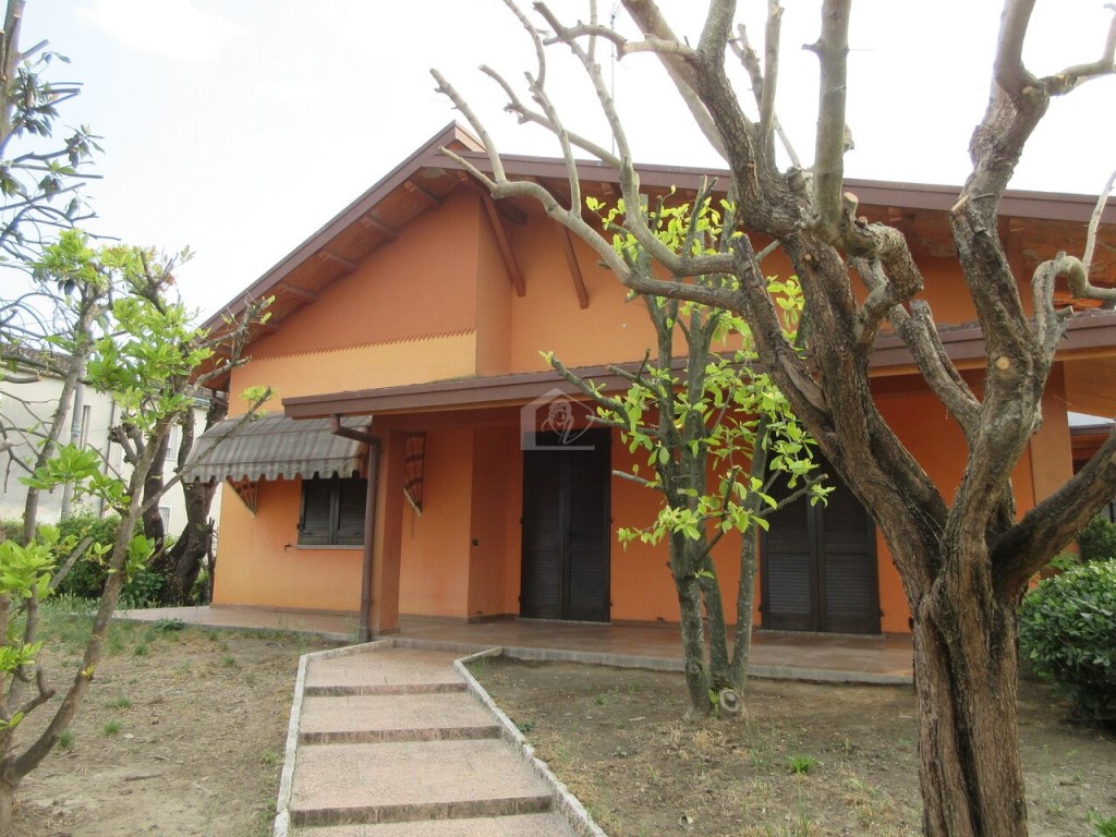 Casa Indipendente in vendita a Suzzara
