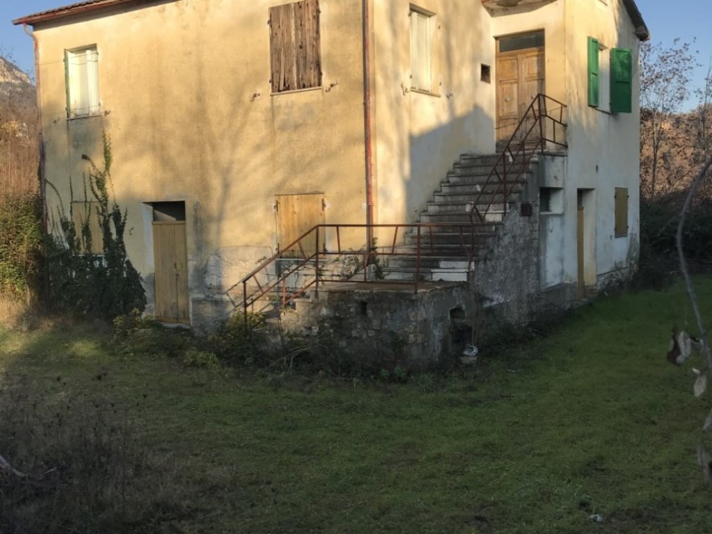 Casale in vendita ad Ascoli Piceno