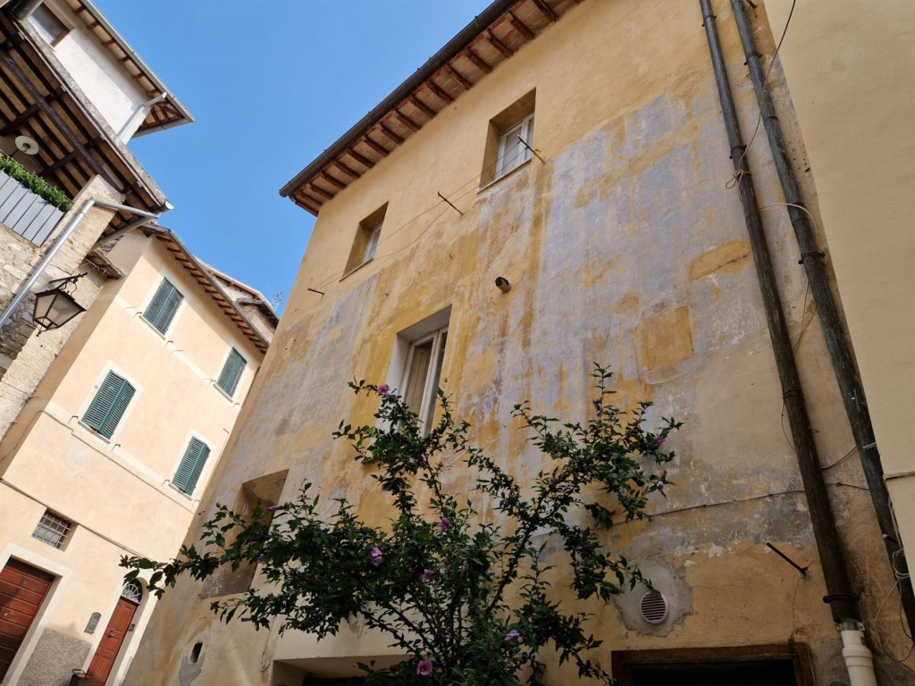 Casa Semindipendente in vendita a Spoleto