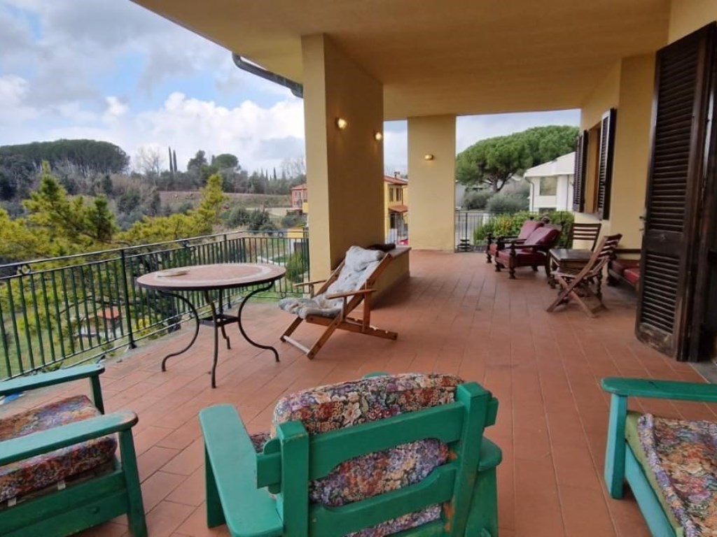 Villa in vendita a Casciana Terme Lari piazza Bacci,