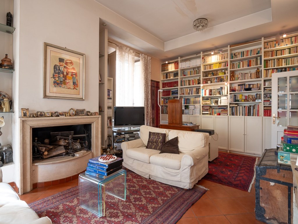 Appartamento in vendita a Roma via Casilina, 497