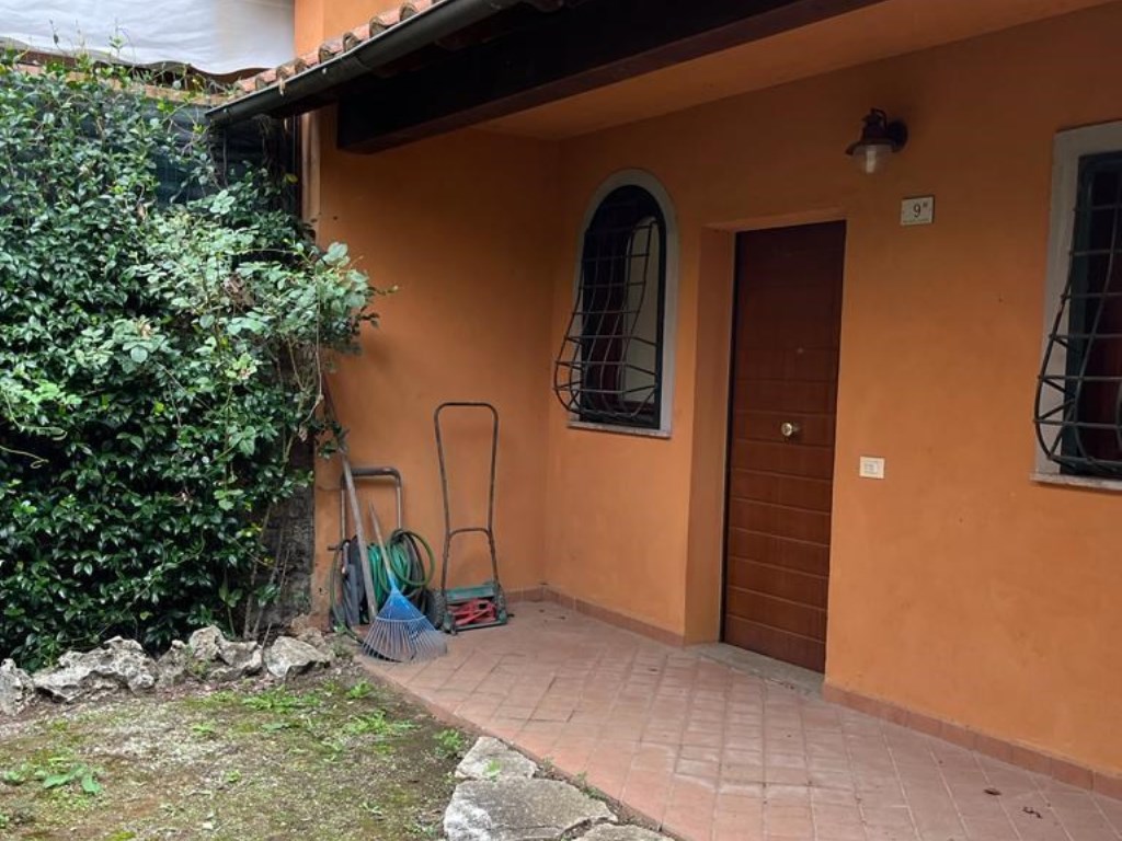 Villa in vendita a Nepi via Muzio Clementi, 9 m