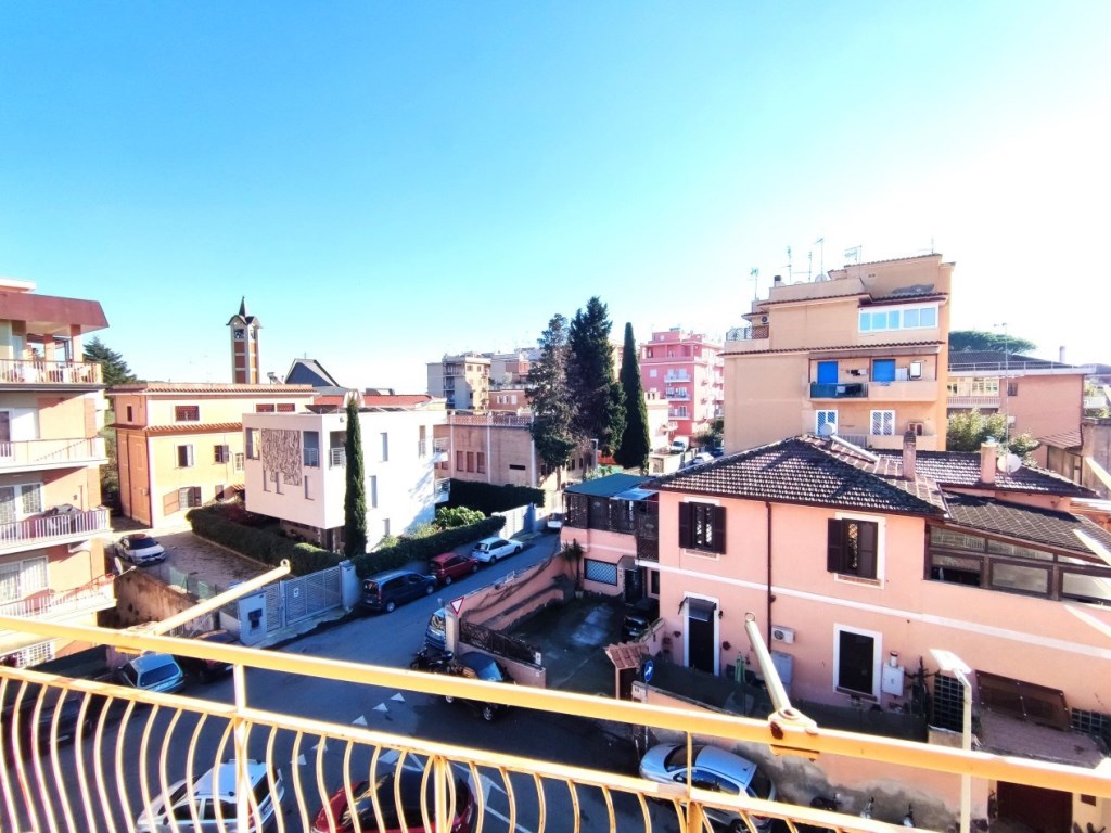 Appartamento in vendita a Roma via Paolo V, 53