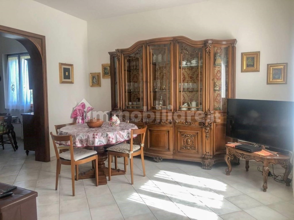 Villa in vendita a Carrara via Covetta,