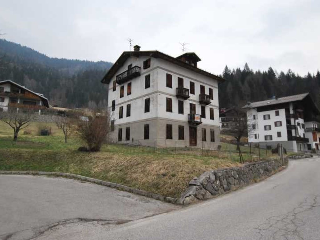 Casa Indipendente in vendita ad Auronzo di Cadore località Cella
