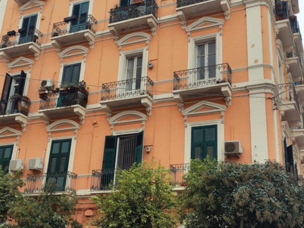 Appartamento in vendita a Taranto via oberdan 52