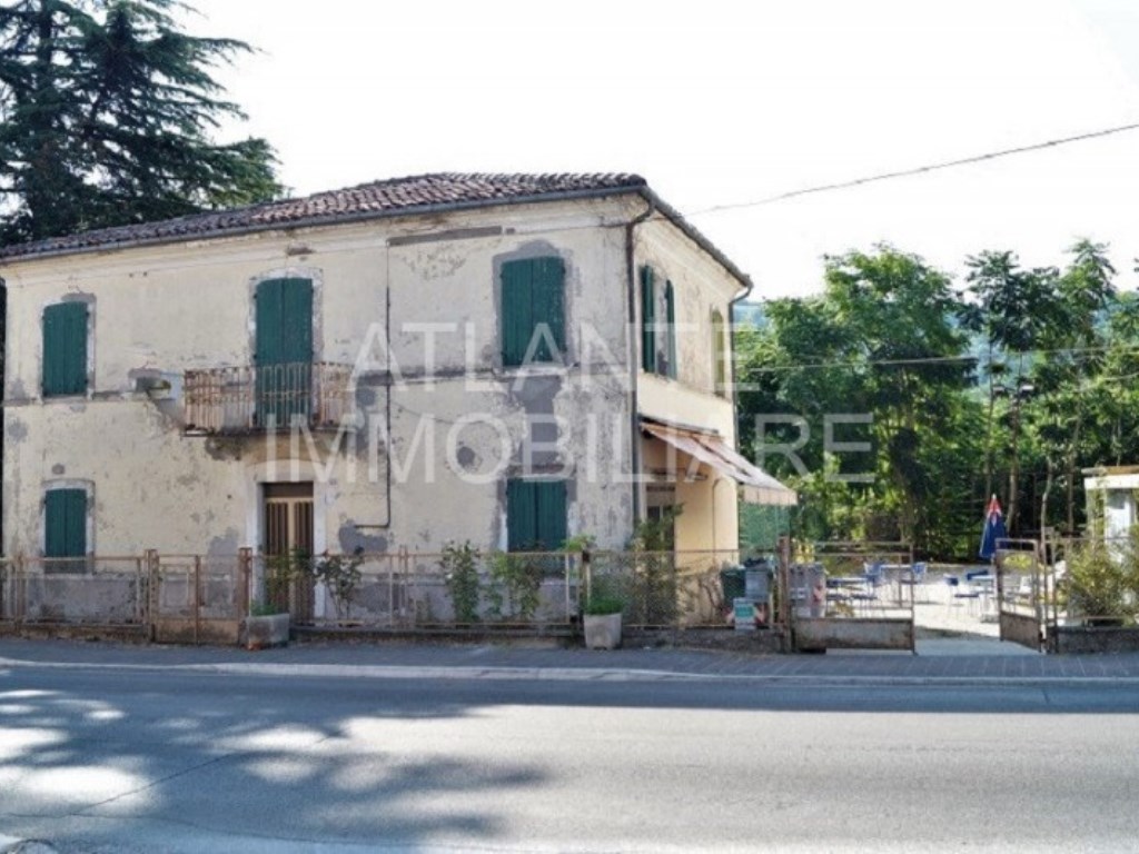 Casa Indipendente in vendita a Montescudo-Monte Colombo via Indipendenza