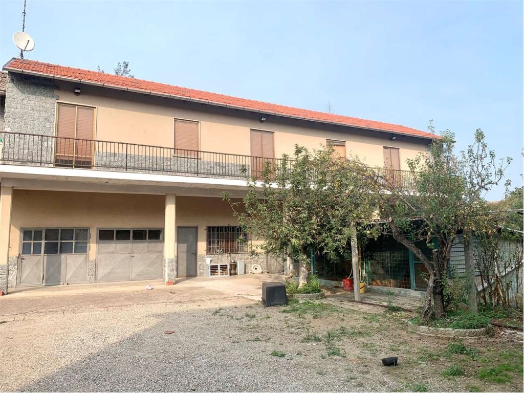 Villa in vendita a Novara strada cervina