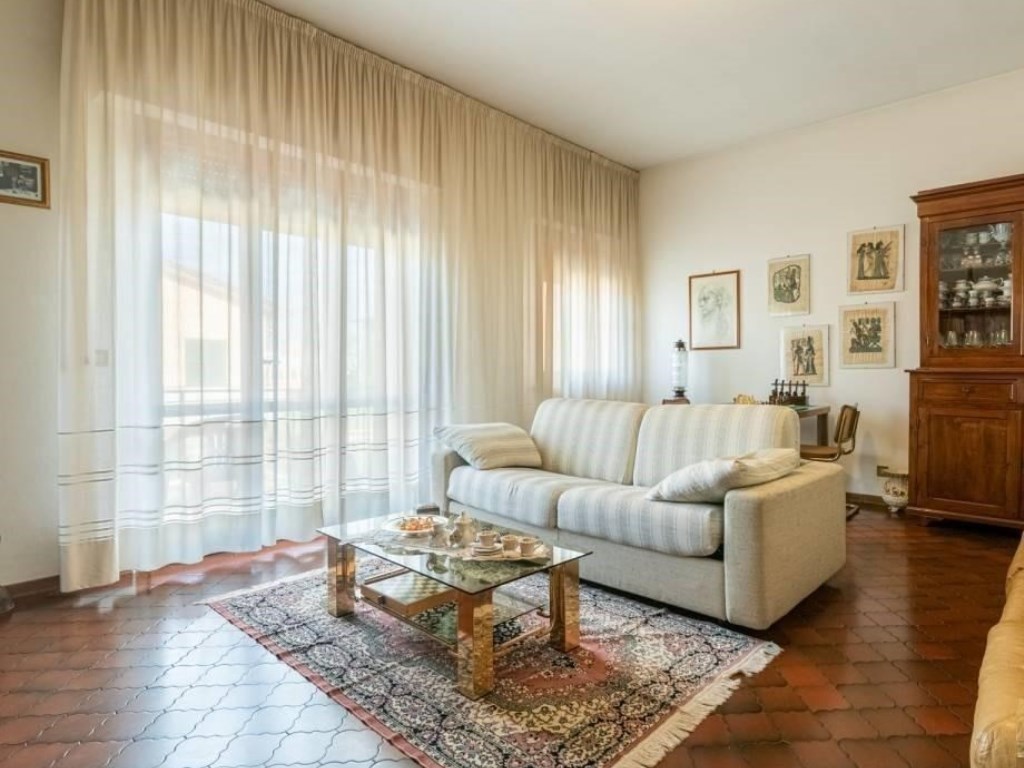 Villa in vendita a Buti via Giovanni Pascoli,