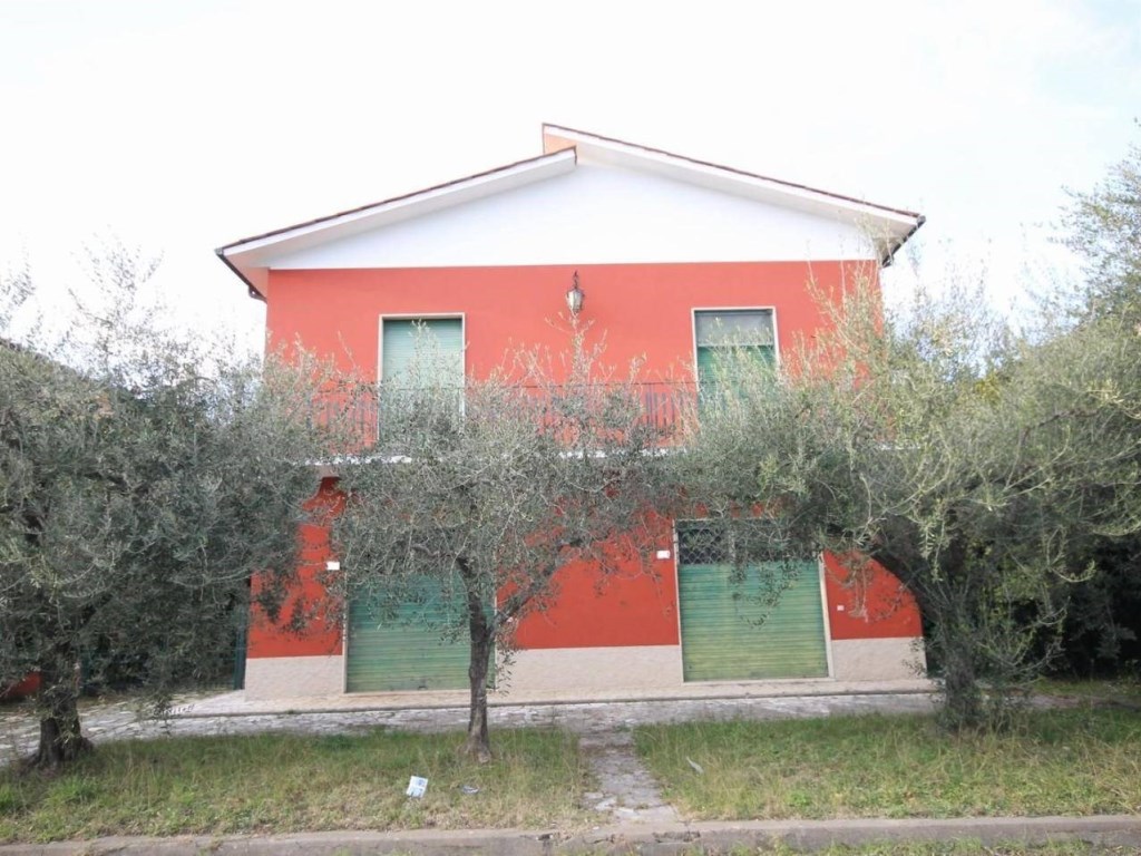 Villa in vendita a Lucca via del loreto prima, 387, 387