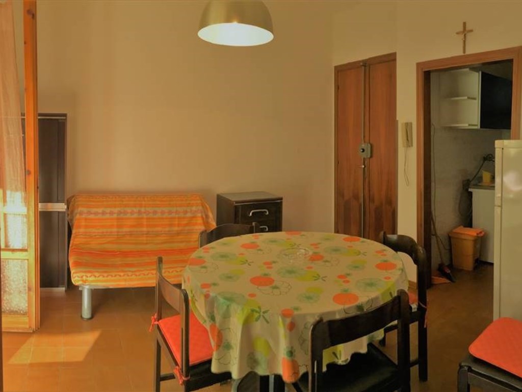 Appartamento in affitto a Follonica via Isola di Gorgona 15/b
