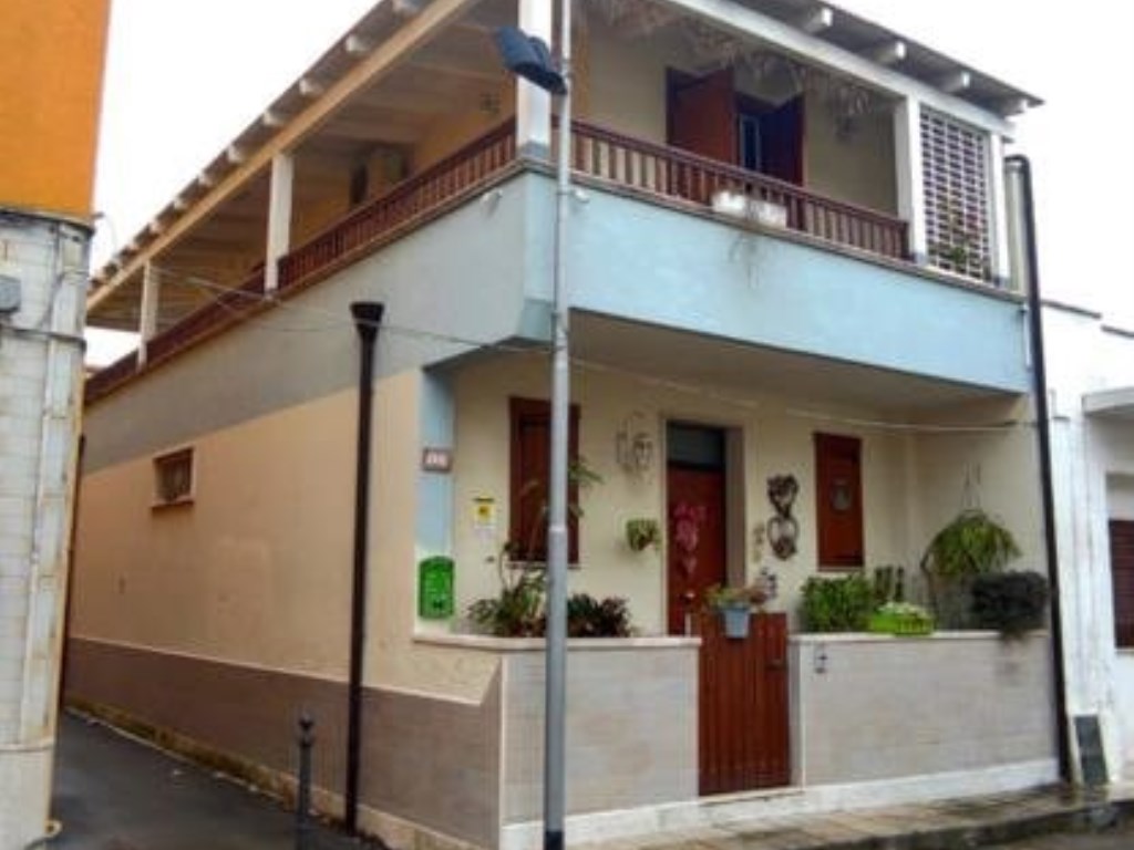 Villa in vendita a Pulsano pulsano paolucci,153