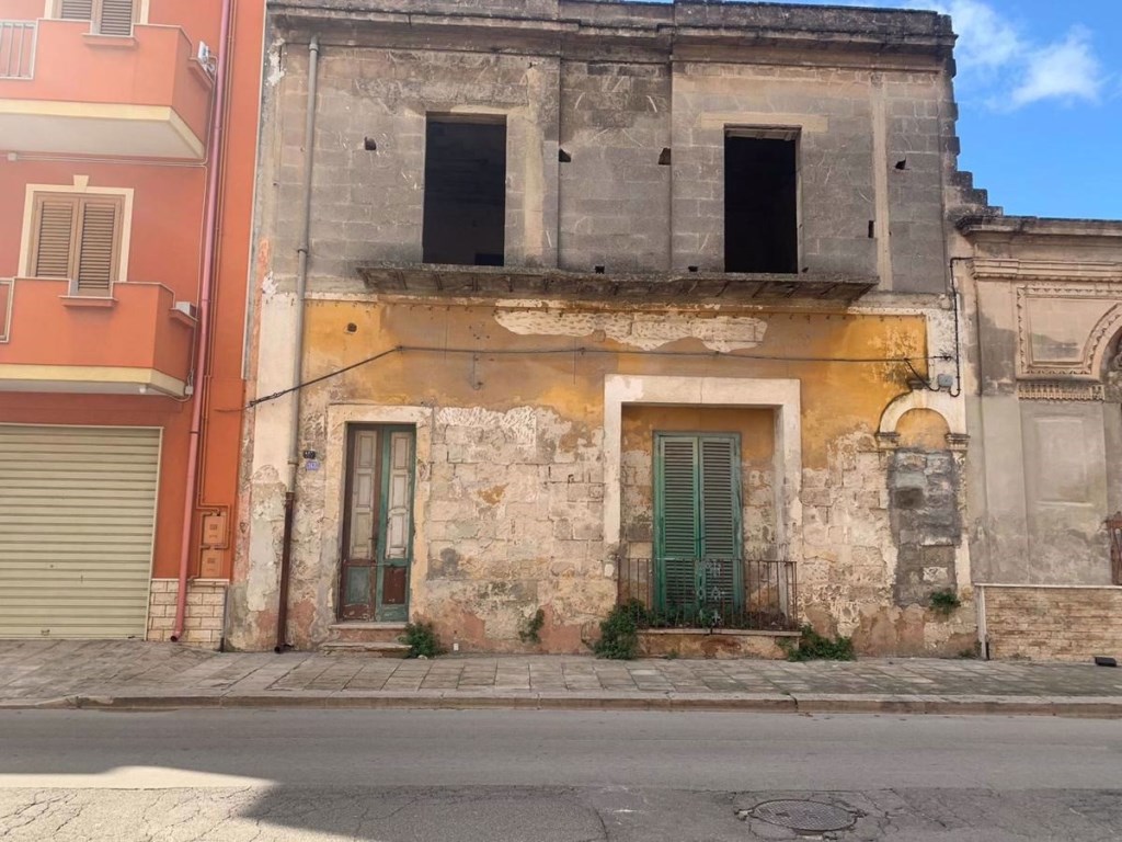 Appartamento in vendita a Pulsano pulsano costantinopoli,147