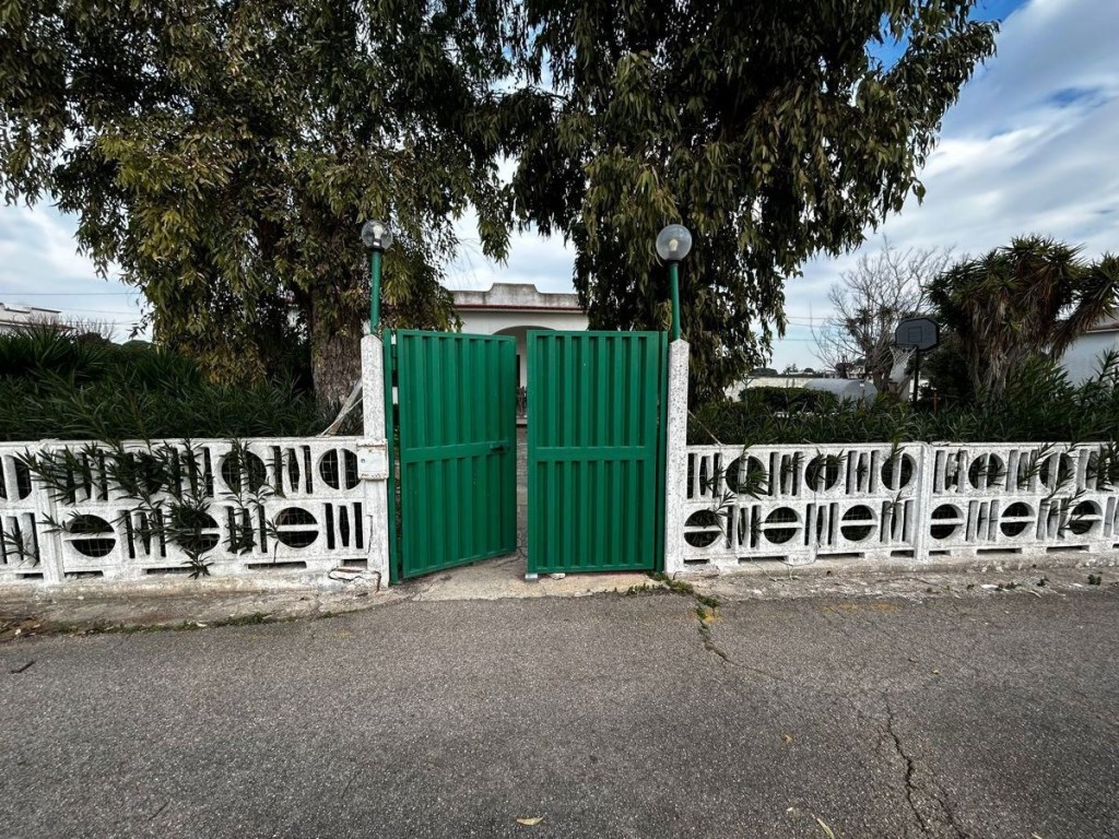 Villa in vendita a Pulsano pulsano rotondella,34