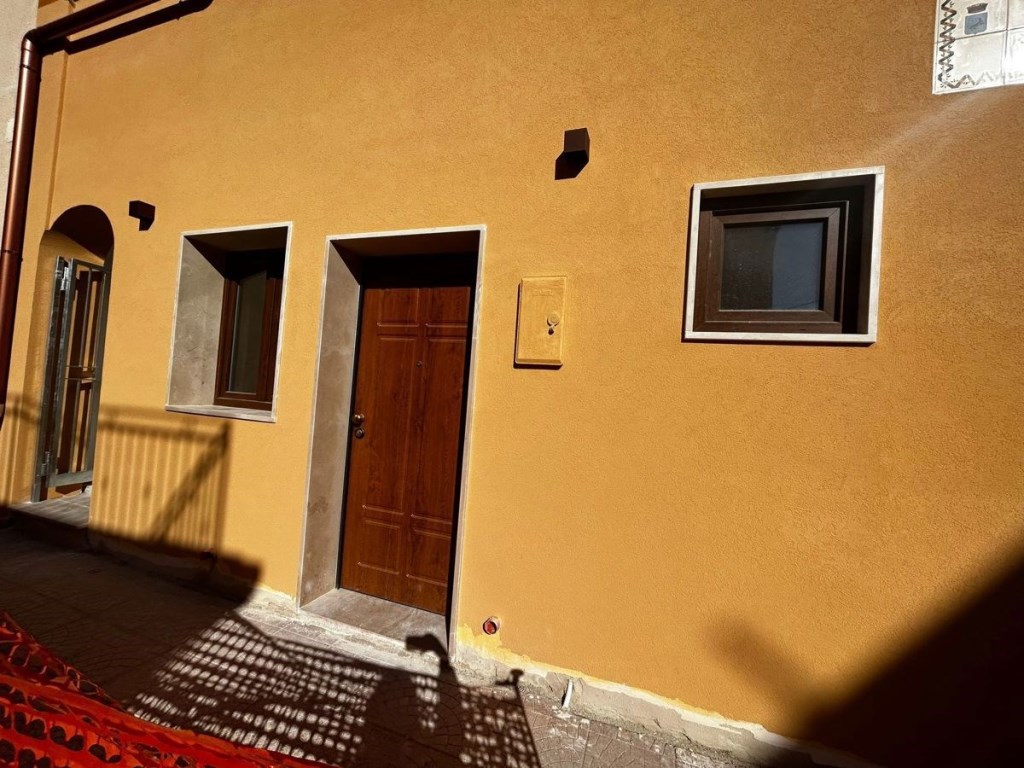 Casa Indipendente in vendita a Leporano leporano roma,59