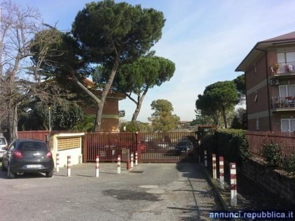 Appartamento in vendita a Roma via di casal morena 19