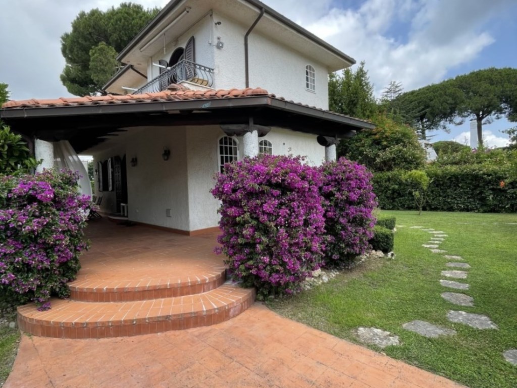 Villa in vendita a San Felice Circeo via terracina, 120