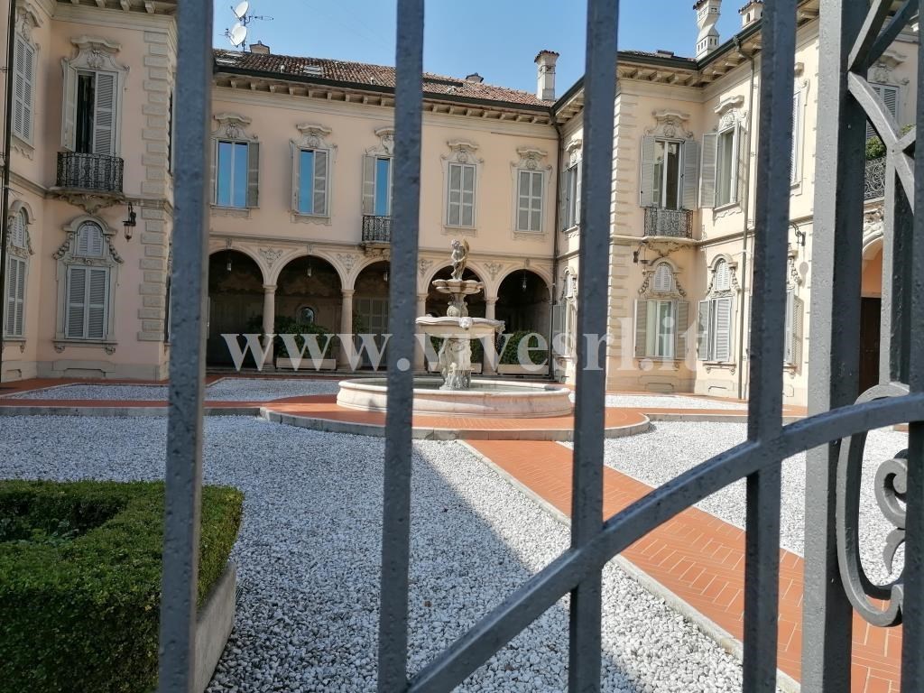 Villa in vendita a Monza via Lecco
