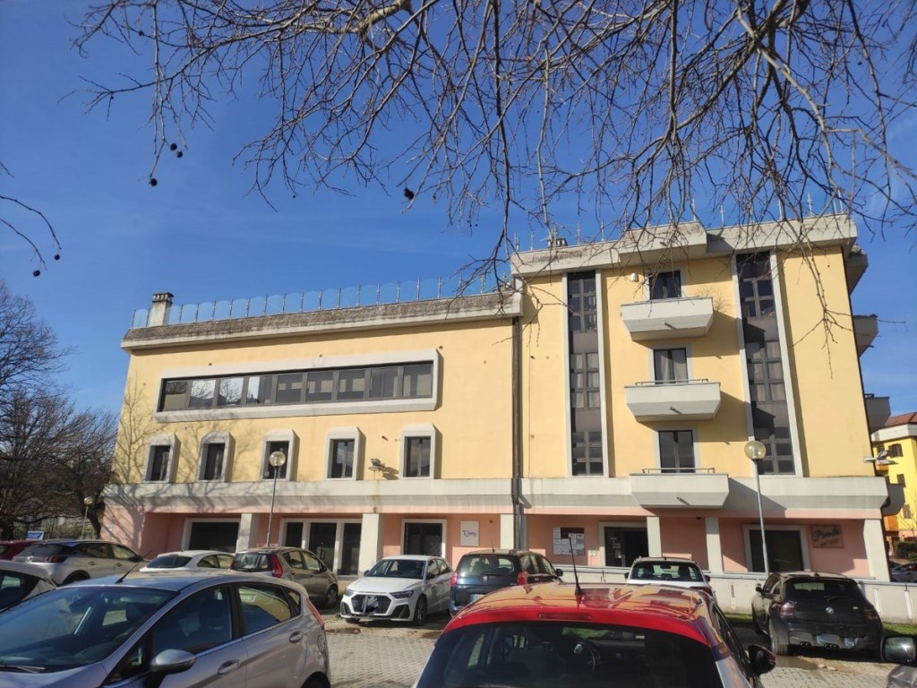 Ufficio in vendita a Spoleto spoleto 3 Settembre