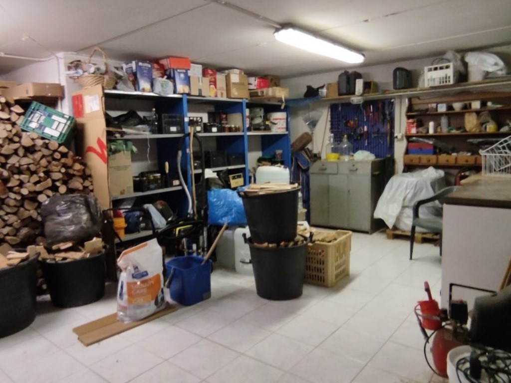 Garage in vendita a Vicchio