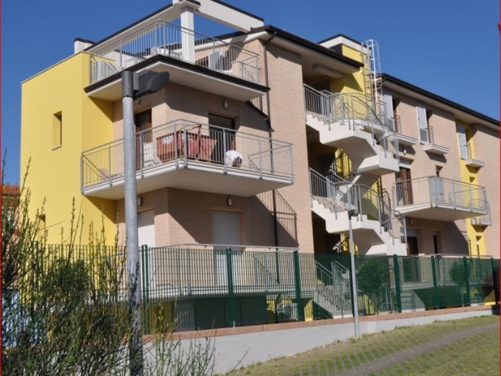 Appartamento in vendita ad Ancona via esino