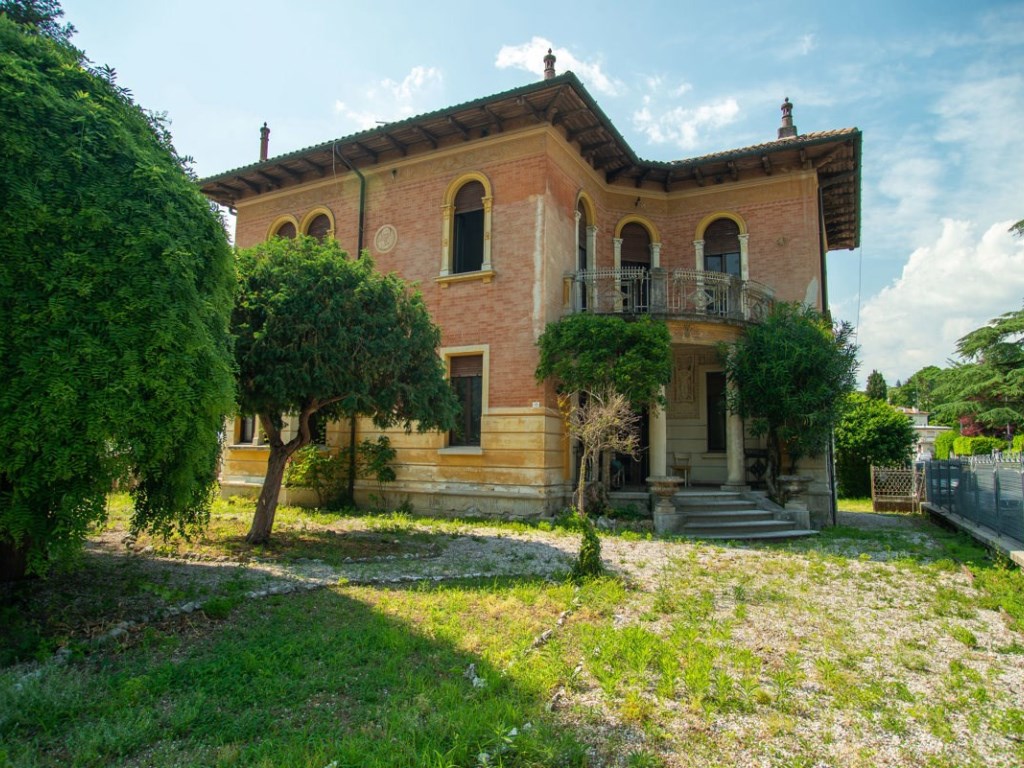 Villa in vendita a Conegliano conegliano diaz