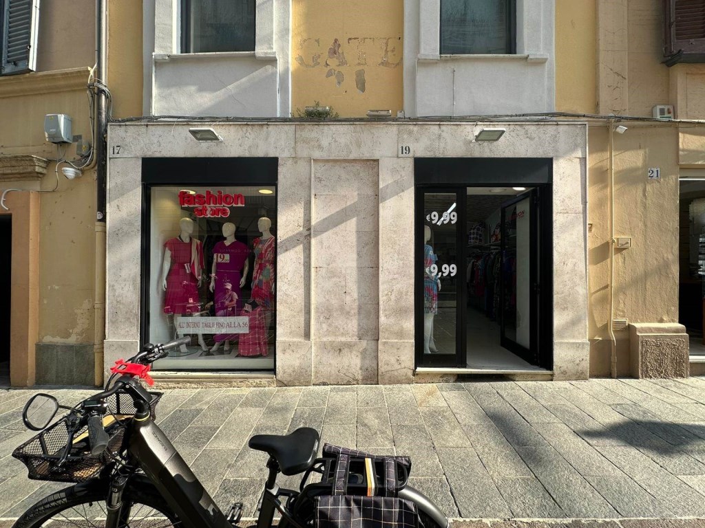 Attività Commerciale in vendita a Vasto via corso nuova italia