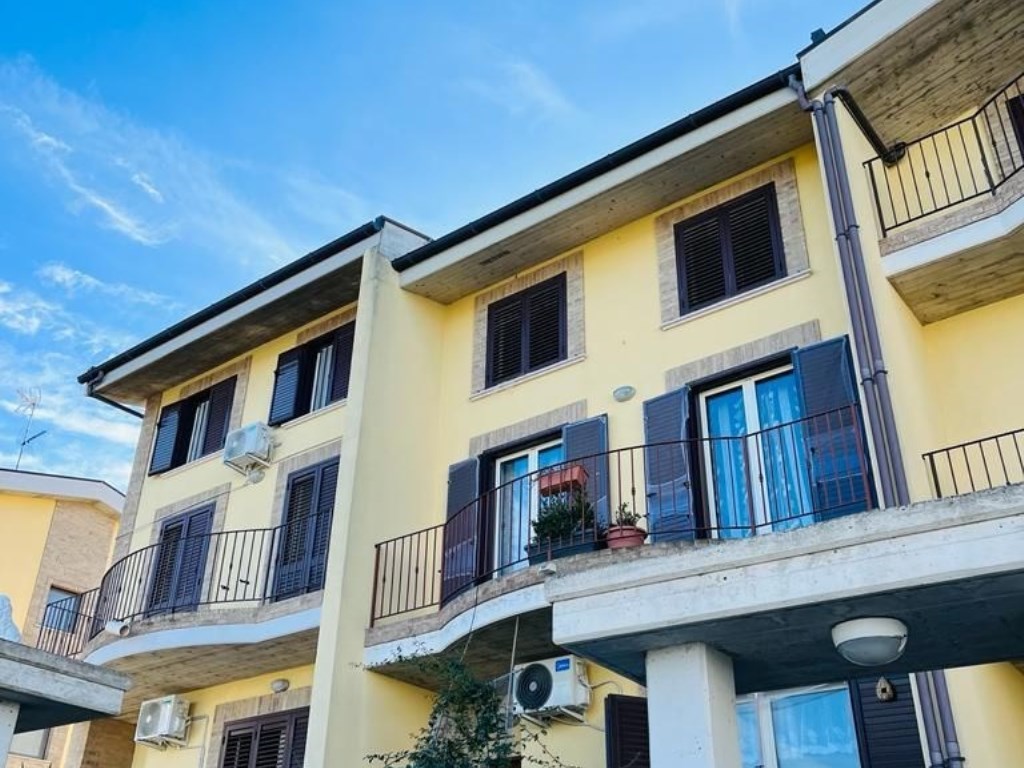 Villa a Schiera in vendita a San Salvo via nuova circonvallazione 100