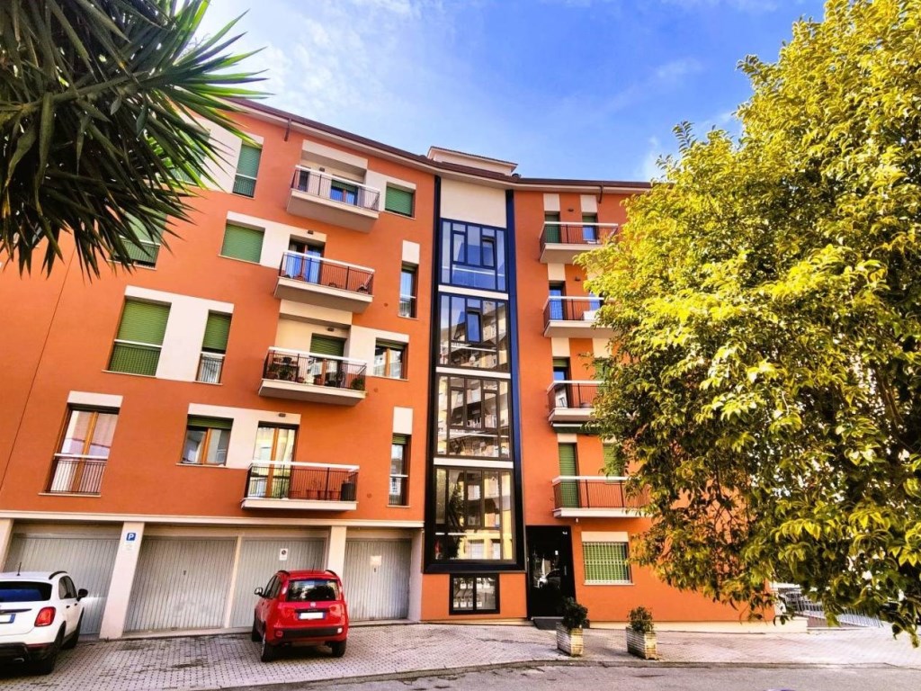 Appartamento in vendita a Perugia via Sergio Corazzini