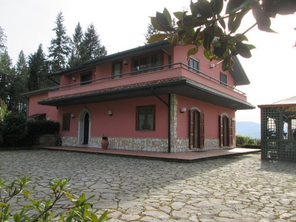 Villa in vendita ad Atripalda atripalda Pietramara,11
