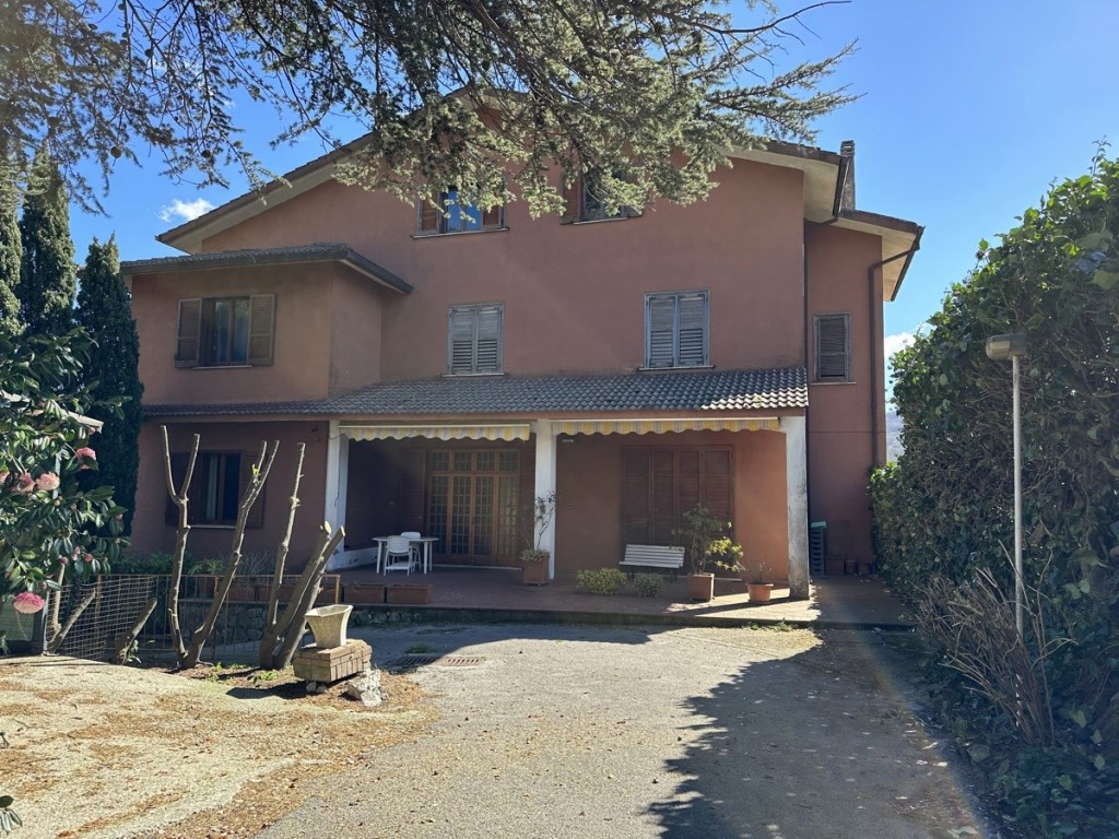 Villa in vendita ad Avellino avellino Cotrada Cretazzo,7
