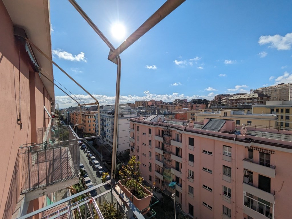 Appartamento in vendita a Genova via Gorizia,