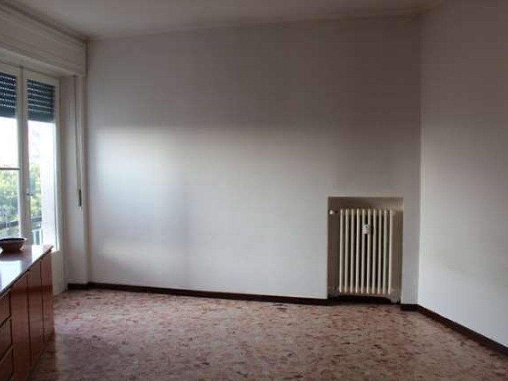Appartamento in vendita a Gallarate via j. Rossi
