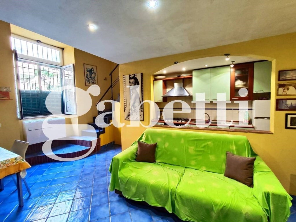 Appartamento in vendita a Portici via Gaetano Poli, 24