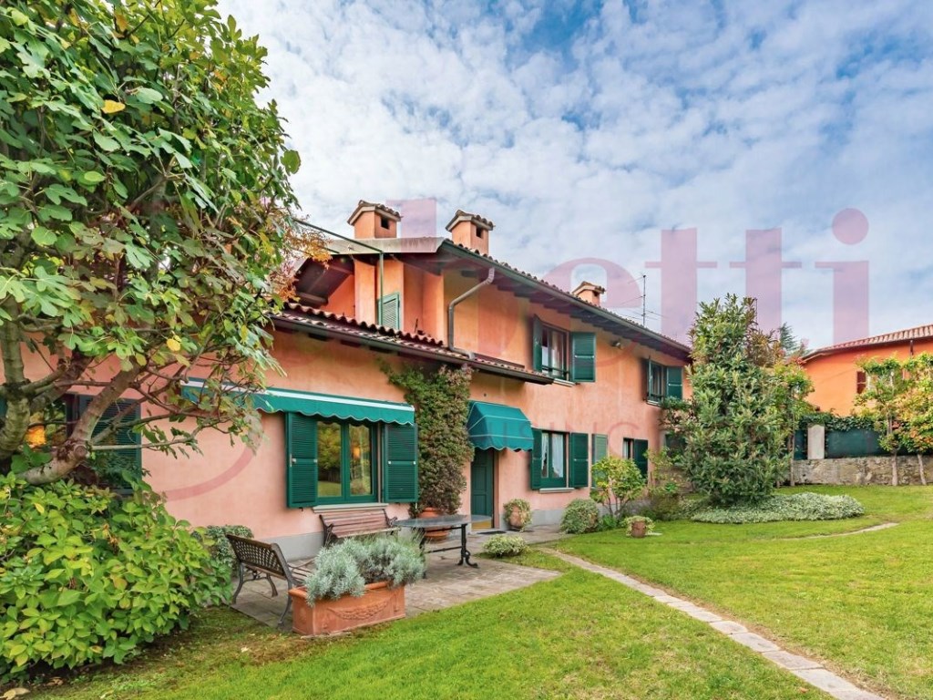 Villa in vendita a Bergamo bergamo della Rovere,34