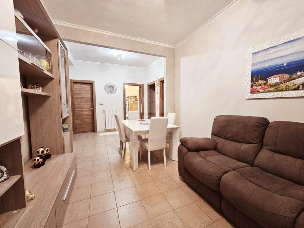 Appartamento in vendita a Gravina in Puglia via Gorizia,