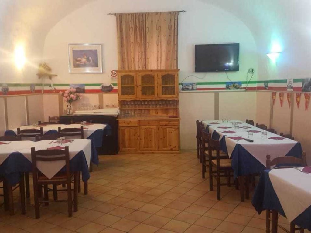 Bar/Tavola Calda e Fredda in vendita ad Acquasparta via Pietro Nenni, 26