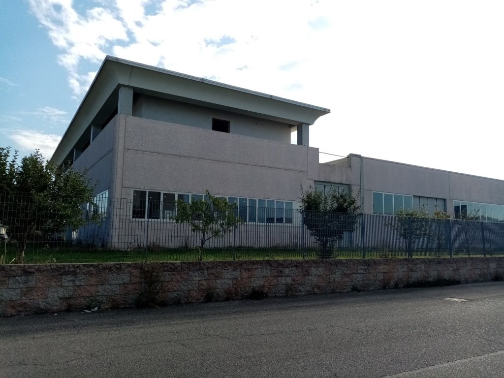 Immobile Industriale in vendita a Terni strada di Maratta Alta, 61