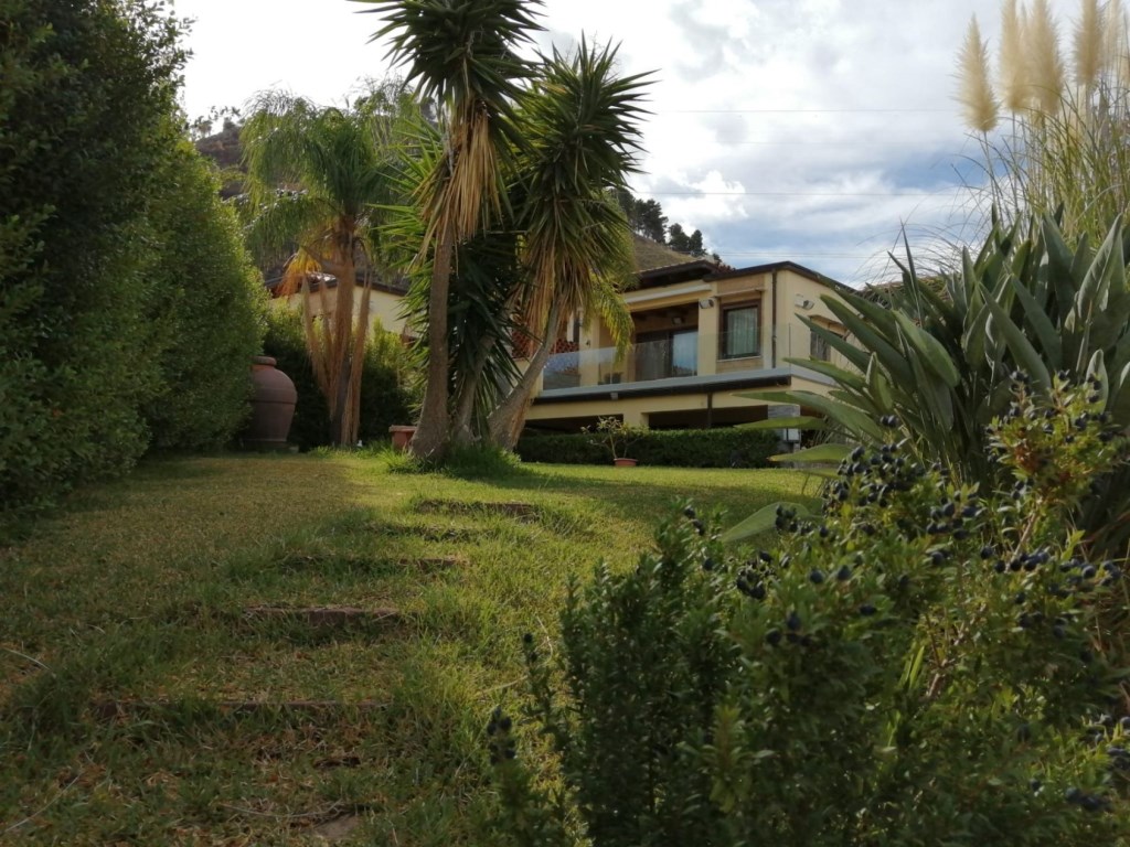 Villa in vendita a Termini Imerese c.Da Bragone