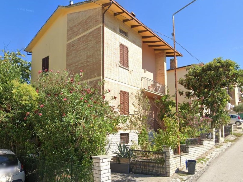 Casa Indipendente in vendita a Gubbio gubbio San Bartolo,17