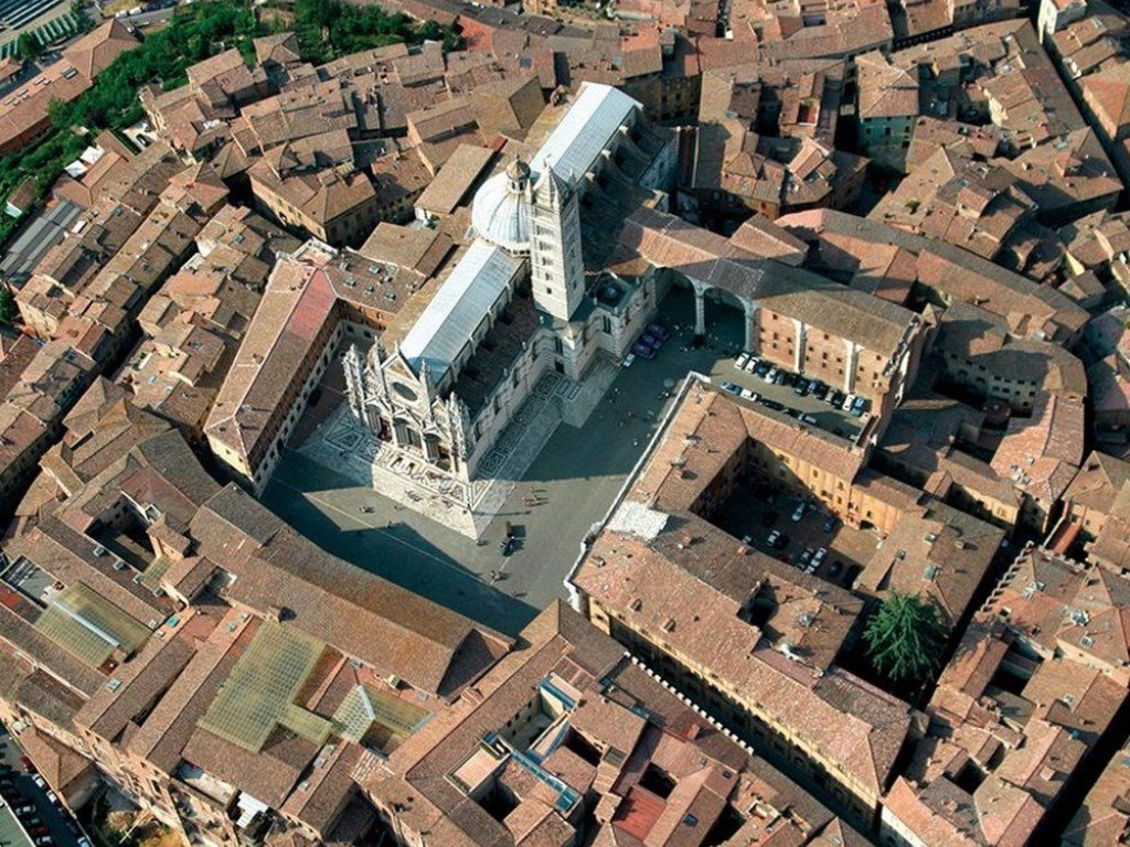 Appartamento in vendita a Siena limitrofo Duomo