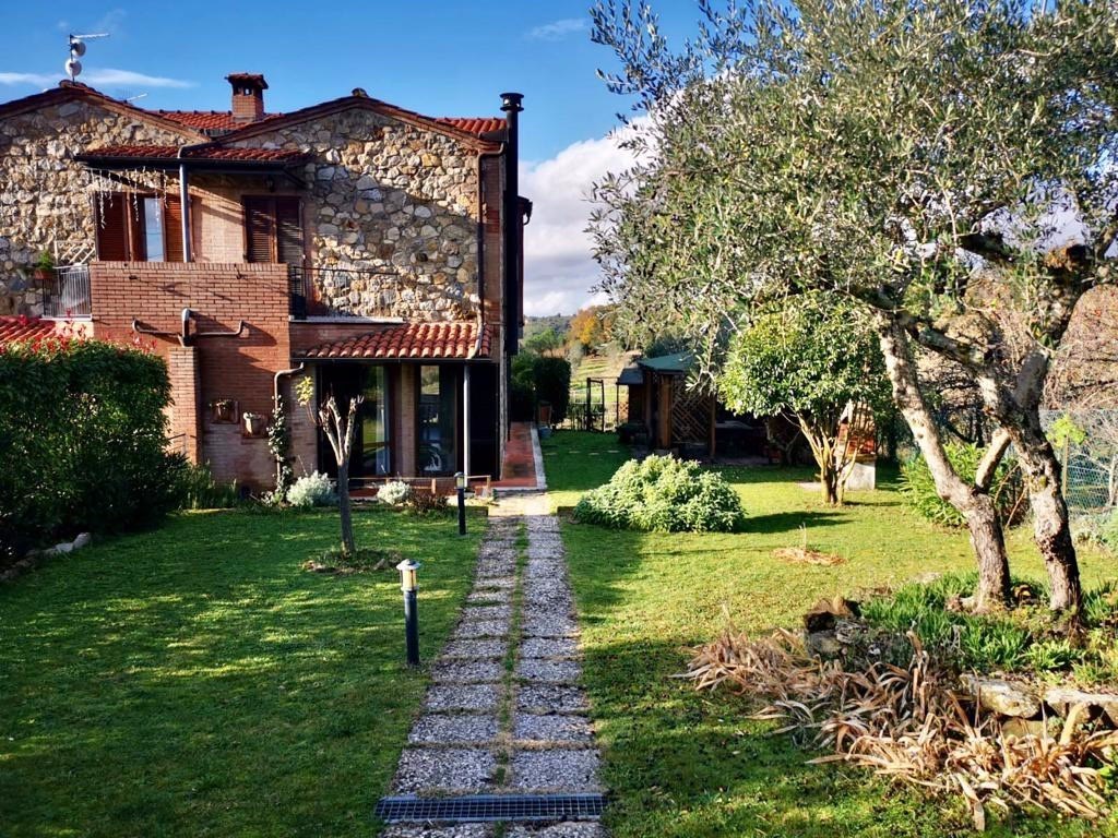 Casa Semindipendente in vendita a Castelnuovo Berardenga