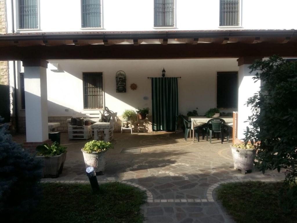 Casa Indipendente in vendita ad Annicco via Chiusa