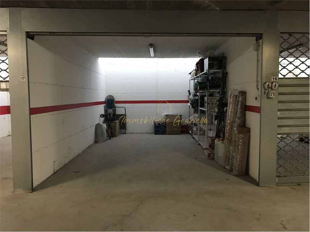 Garage in vendita a Camporosso