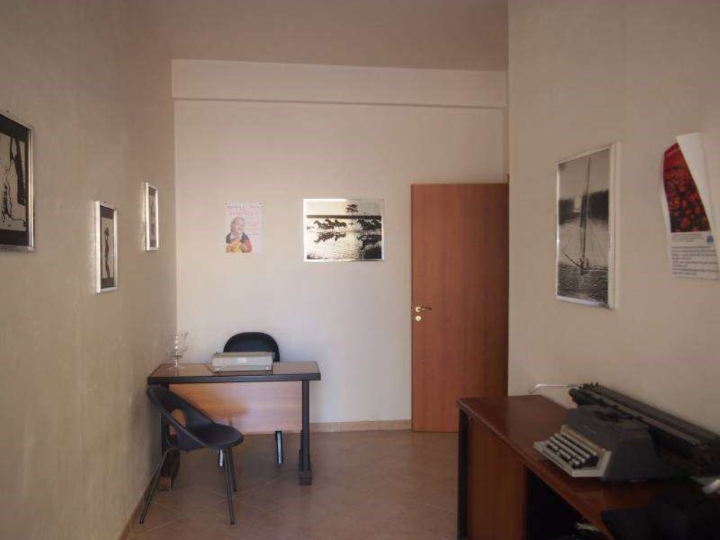 Ufficio in vendita a Marsala via del Fante