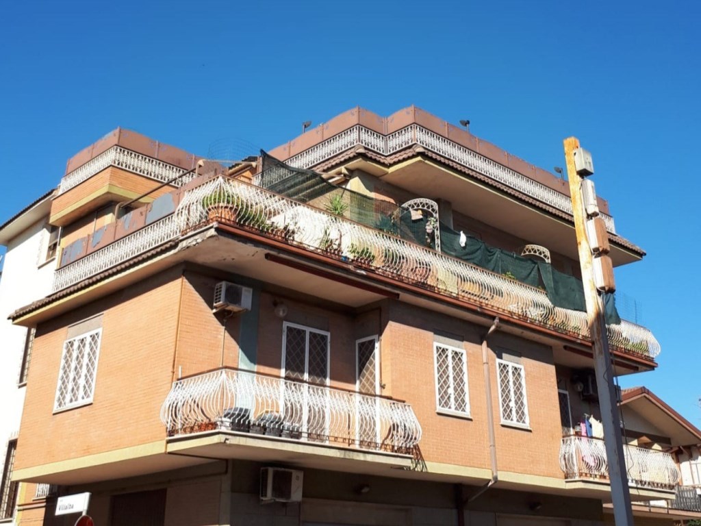 Appartamento in vendita a Roma via del Casale del Finocchio