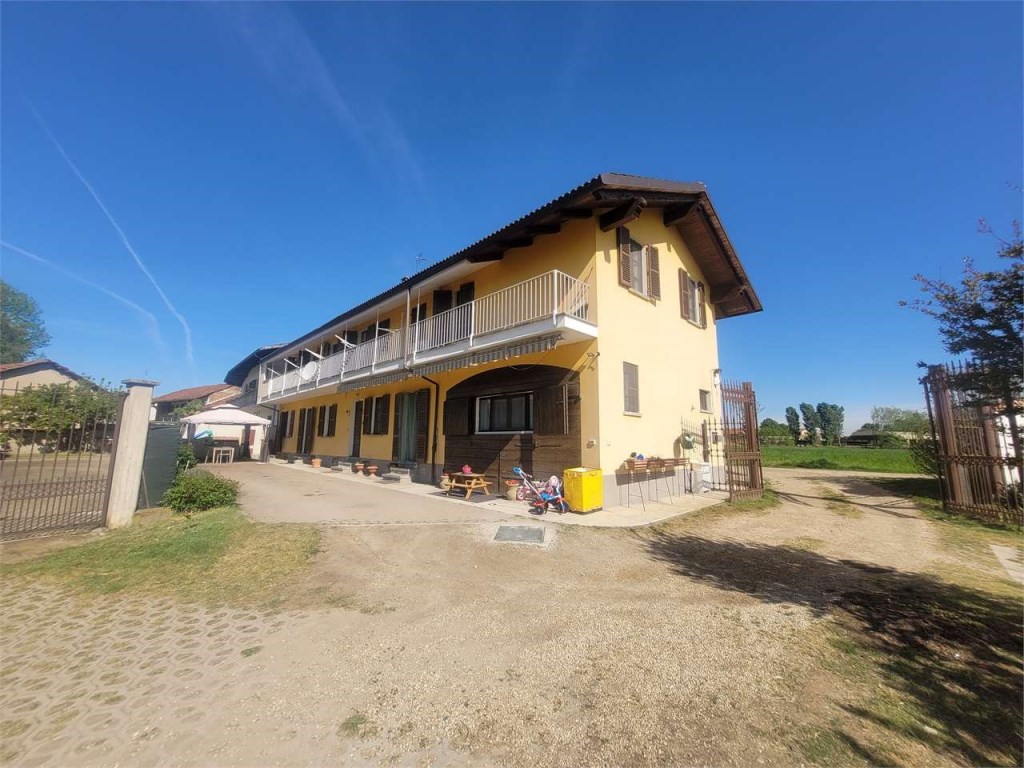 Villa Bifamiliare in vendita a Carignano via Chiabotti 8