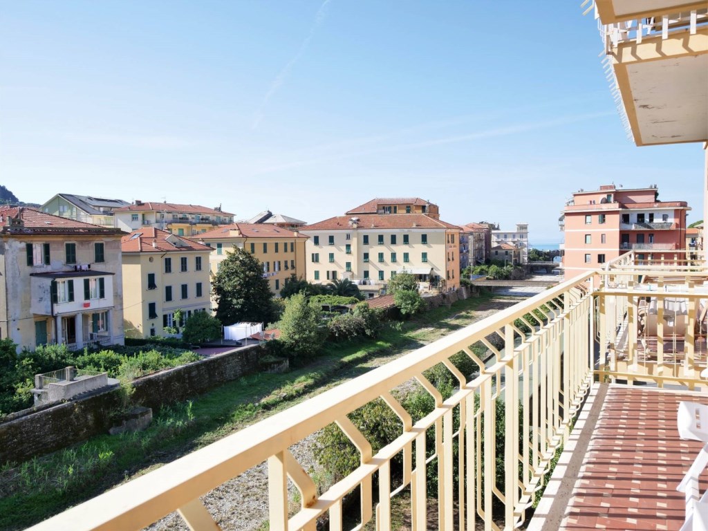 Appartamento in vendita a Levanto via Trento Trieste 20A