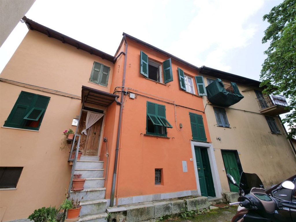 Casa a Schiera in vendita a Borghetto di Vara piazza Sant'Andrea